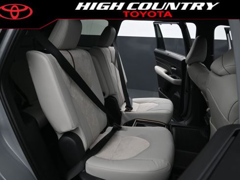 New 2026 Toyota Grand Highlander AWD Hybrid image 26
