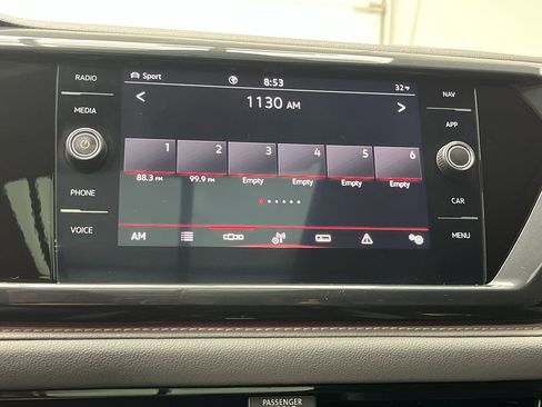 Used 2022 Volkswagen Taos SEL image 19