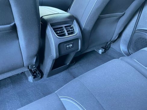 Used 2025 Chevrolet Blazer LT image 23