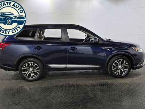 Used 2016 Mitsubishi Outlander SEL AWD/4WD image 8