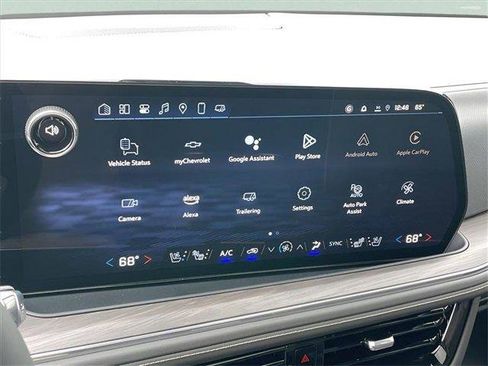 New 2025 Chevrolet Suburban Premier image 38