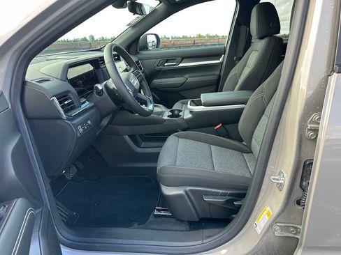 New 2026 GMC Terrain Elevation w/ Technology Package II AWD/4WD image 20