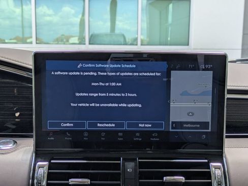 Used 2024 Lincoln Navigator L Black Label AWD/4WD image 18