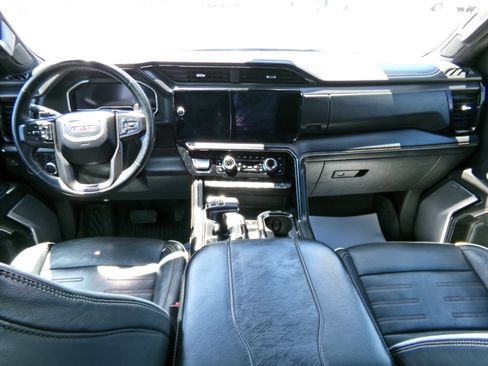 Used 2023 GMC Sierra 1500 AT4X w/ AT4X AEV Edition AWD/4WD image 8