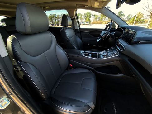 Used 2022 Hyundai Santa Fe Limited w/ Cargo Package image 13