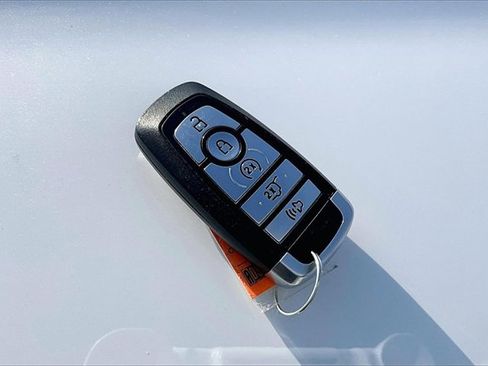 Used 2024 Ford Explorer XLT w/ Equipment Group 202A image 10