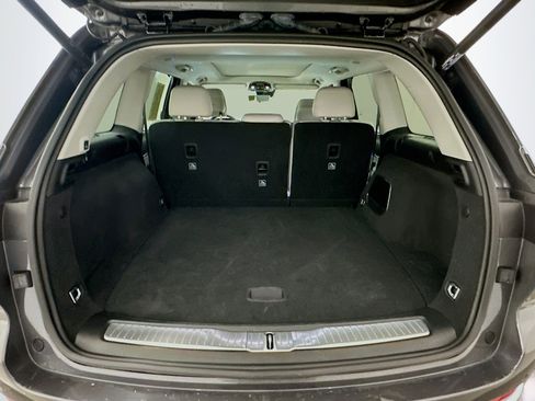 Used 2022 Jeep Grand Cherokee Overland w/ Luxury Tech Group IV image 31