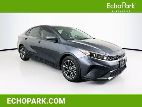 Used 2023 Kia Forte LXS image 1