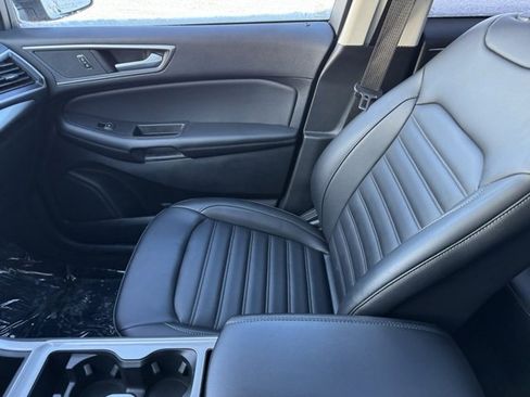 Certified 2024 Ford Edge SEL w/ Convenience Package image 22