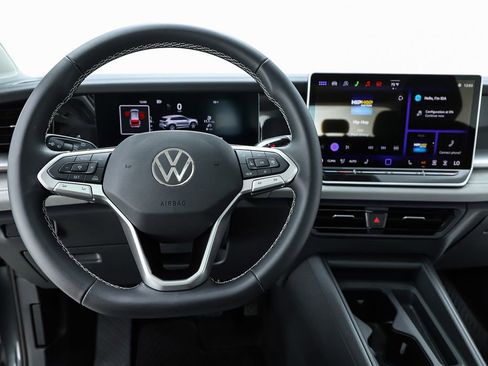 New 2026 Volkswagen Tiguan SE image 20