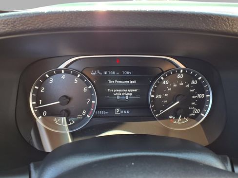 Used 2023 Nissan Frontier SV w/ SV Convenience Package RWD image 20