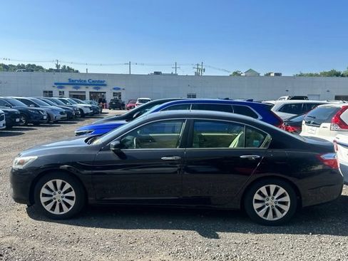 Used 2015 Honda Accord EX image 2