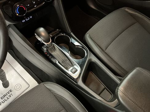 Used 2020 Buick Encore GX Preferred AWD/4WD image 19