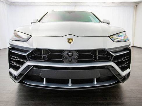 Used 2022 Lamborghini Urus image 36