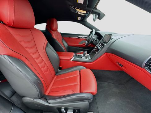 Used 2022 BMW M850i xDrive Coupe w/ Driving Assistance Package AWD/4WD image 18