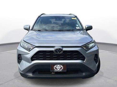 Used 2021 Toyota RAV4 XLE AWD/4WD image 3