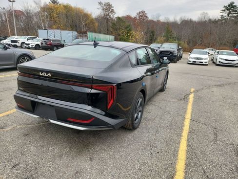New 2025 Kia K4 LXS image 7