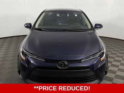 Used 2024 Toyota Corolla LE image 2
