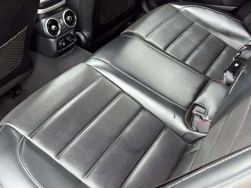 Used 2018 Kia Stinger GT2 image 19