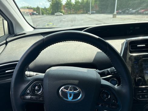 Used 2019 Toyota Prius XLE w/ Advanced Technology Package AWD/4WD image 10