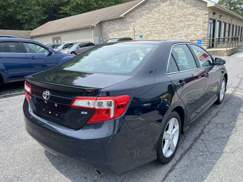 Used 2014 Toyota Camry SE FWD image 5