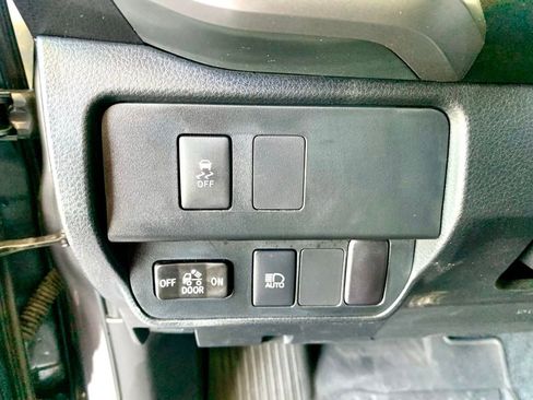 Used 2023 Toyota Tacoma SR5 RWD image 28