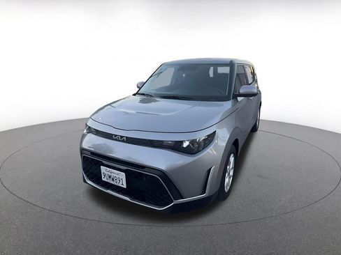 Used 2025 Kia Soul LX w/ LX Technology Package image 7