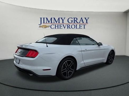 Used 2020 Ford Mustang Premium image 5