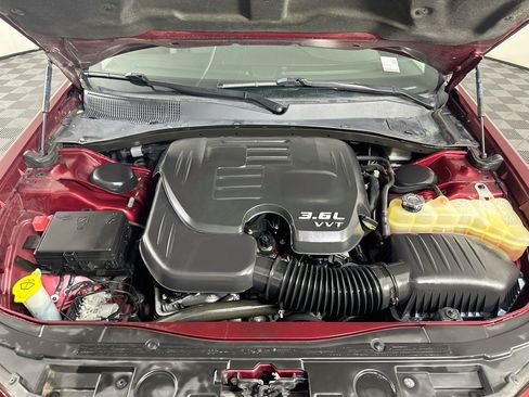 Used 2019 Chrysler 300 Touring w/ Sport Appearance Package RWD image 32