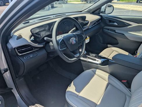 New 2026 Buick Envista Avenir FWD image 12