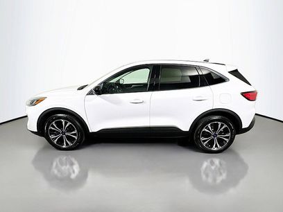 Used 2022 Ford Escape SE w/ SE Sport Appearance Package
