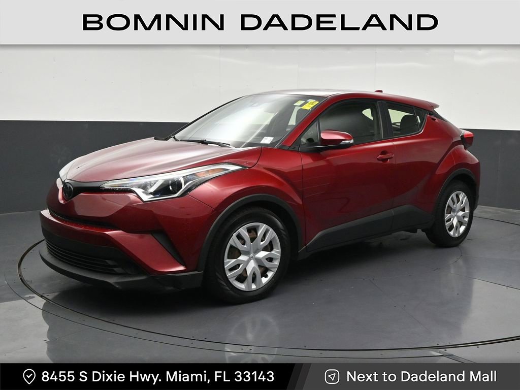 Used 2019 Toyota C-HR LE FWD image 1