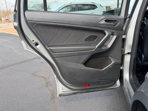 Used 2020 Volkswagen Tiguan SEL Premium R-Line image 20
