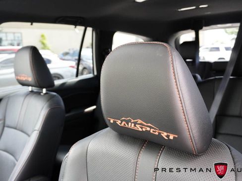 Used 2022 Honda Pilot TrailSport image 22