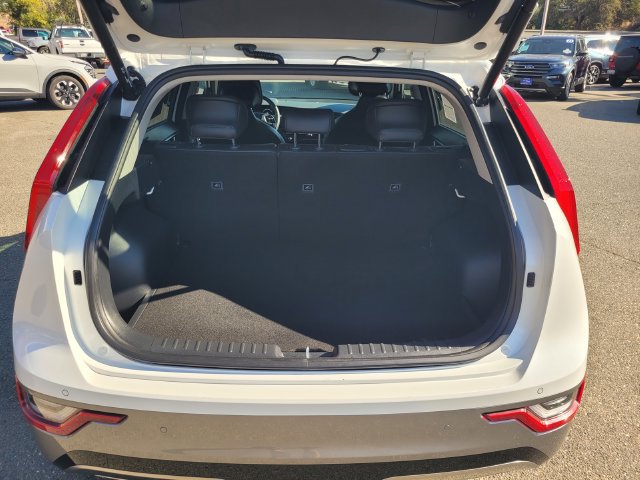 Used 2024 Kia Niro Wave w/ Wave Preserve Package FWD image 8