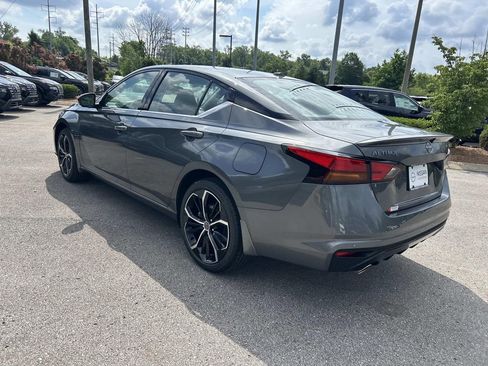 New 2026 Nissan Altima 2.5 SR w/ SR Premium Package AWD/4WD image 5