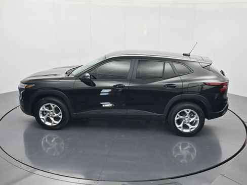 New 2026 Chevrolet Trax LS w/ LS Convenience Package FWD image 35