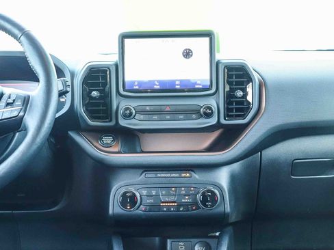 Certified 2023 Ford Bronco Sport Outer Banks AWD/4WD image 13
