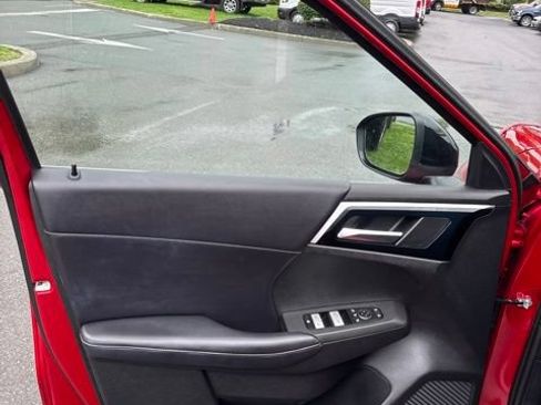 Used 2023 Mitsubishi Outlander SE AWD/4WD image 16