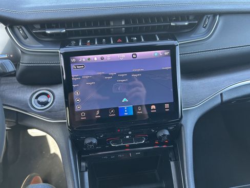 Used 2024 Jeep Grand Cherokee L Limited w/ Trailer Tow Package AWD/4WD image 3