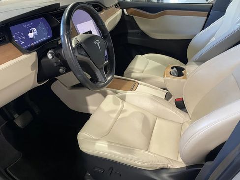 Used 2020 Tesla Model X Long Range image 9