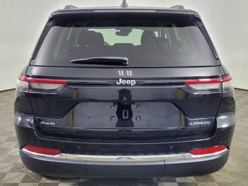 Used 2023 Jeep Grand Cherokee Laredo w/ Luxury Tech Group I image 7