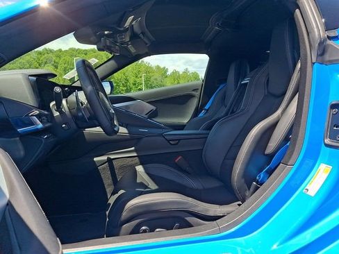 Used 2022 Chevrolet Corvette Stingray Preferred Cpe w/ Z51 Performance Package RWD image 12