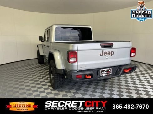 Used 2023 Jeep Gladiator Mojave w/ Cold Weather Group AWD/4WD image 5