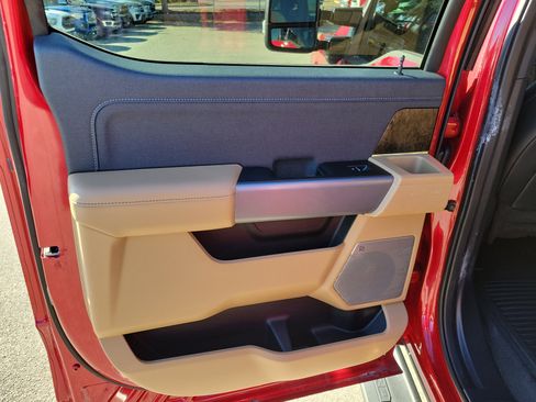 Used 2024 Ford F250 Lariat w/ Sport Appearance Package image 23