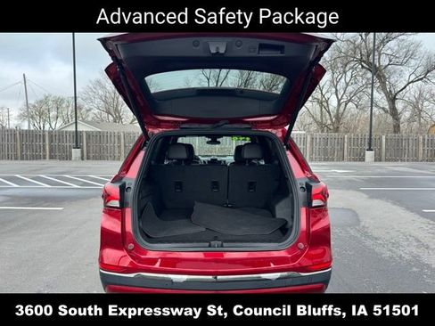Used 2023 Chevrolet Equinox RS w/ RS Leather Package AWD/4WD image 12