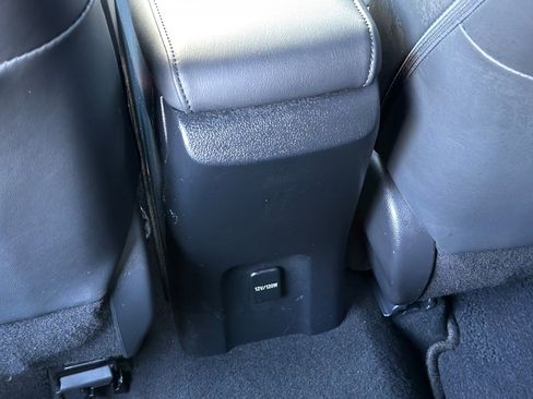 Used 2017 Toyota Prius Prime Premium image 16