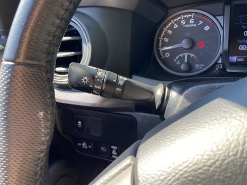 Used 2023 Toyota Tacoma TRD Off-Road AWD/4WD image 23