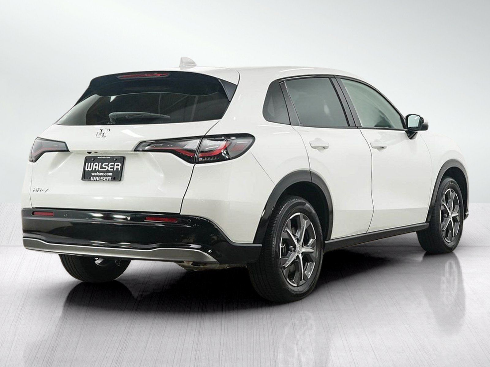 Used 2025 Honda HR-V EX-L image 5