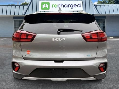 Used 2022 Kia Niro LXS FWD image 4